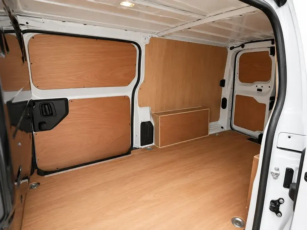 Used Vauxhall Vivaro 100 HP (73 kW) 2023 White MPV