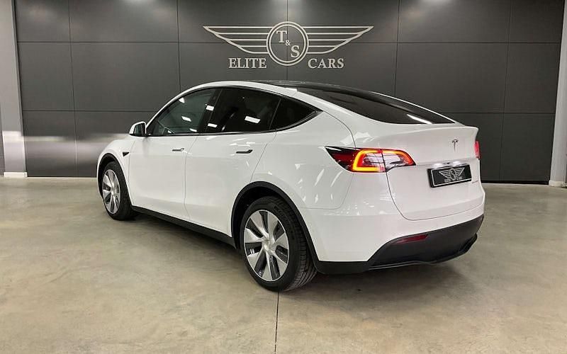 Used Tesla Model Y Long Range AWD 286 kW (389 HP) 2025 SUV