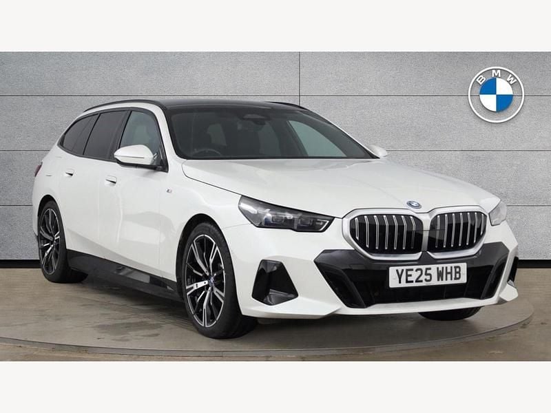 Used BMW 530e M Sport 295 HP (216 kW) 2025 White Estate