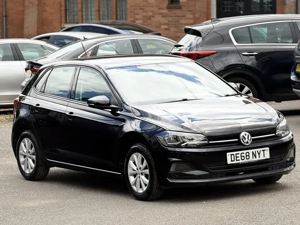 Used VW Polo SE 65 HP (47 kW) 2018 Black Hatchback