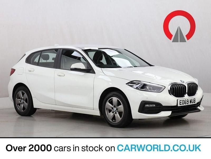 Used BMW 118 Comfort Edition 140 HP (102 kW) 2020 White Hatchback