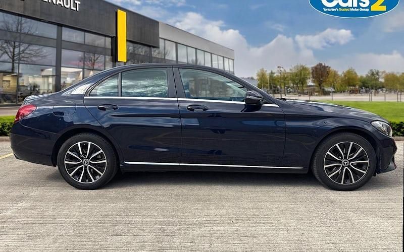 Used Mercedes C200 SE 184 HP (135 kW) 2020 Sedan