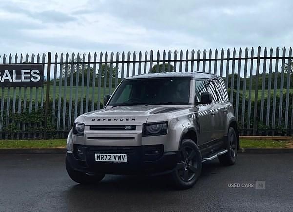Bronze Used 2023 Land Rover Defender HSE Dynamic Estate | £59,990 (Fair price) - Image 1/4