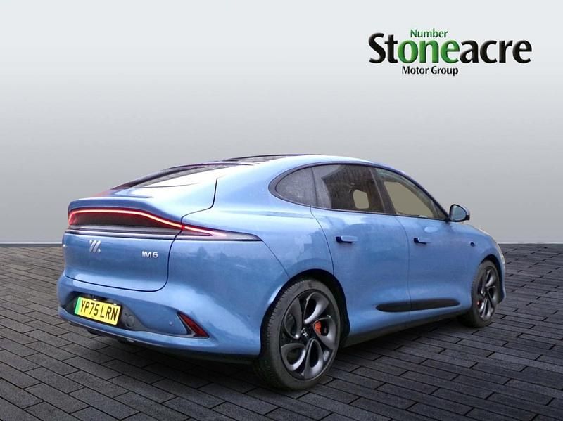 New MG IM6 553 kW (752 HP) 2025 Blue SUV