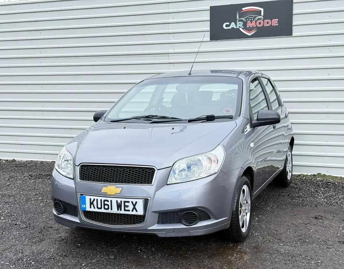 Used Chevrolet Aveo 83 HP (61 kW) 2011 Grey Hatchback