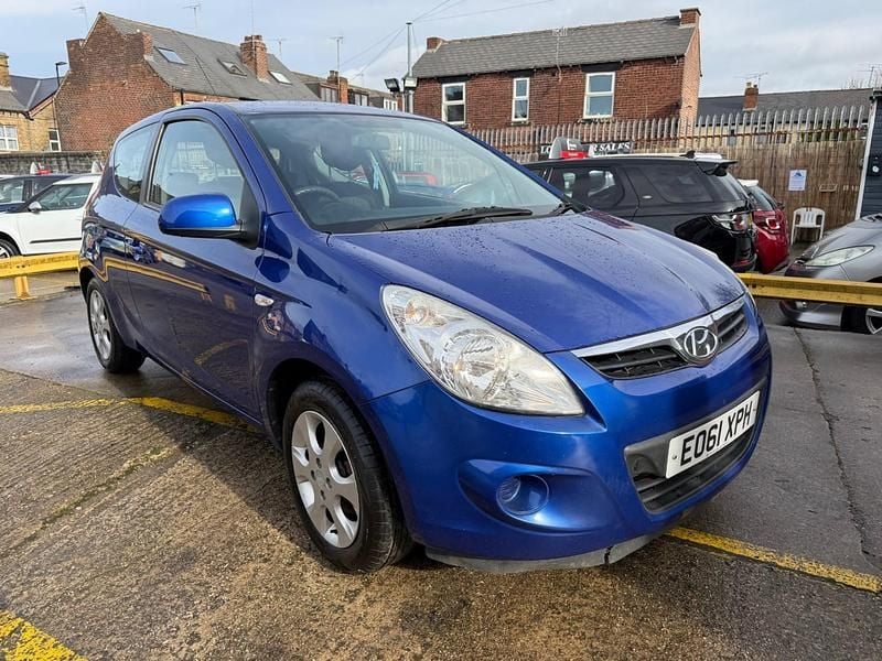 Used Hyundai i20 Comfort 2011 Blue Hatchback