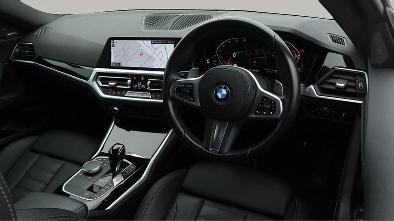 Image 2/4