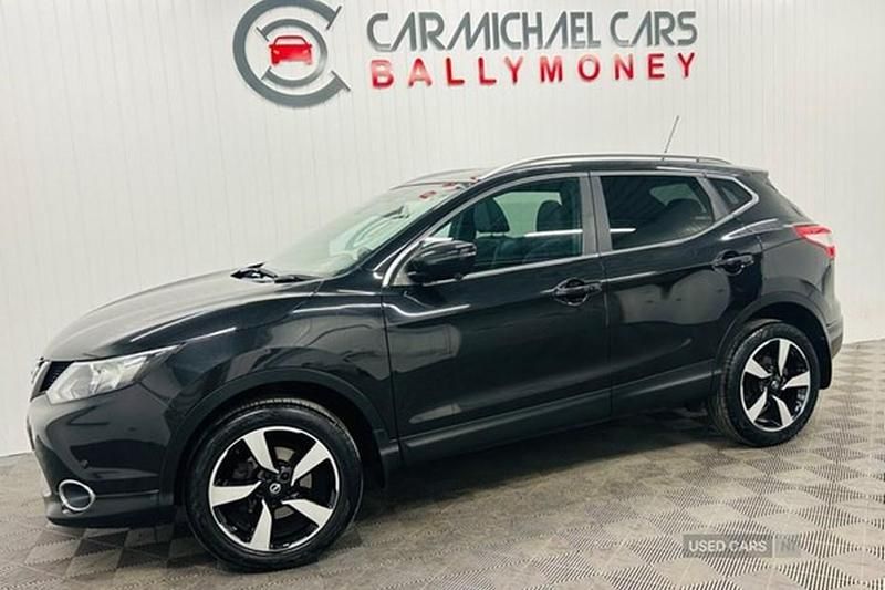 Black Used 2017 Nissan Qashqai N-Vision SUV | £7,900 (Super price) - Image 1/1