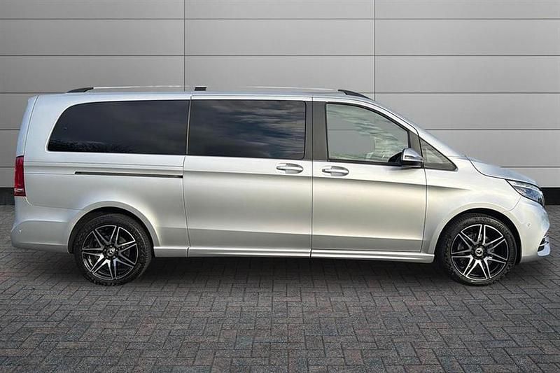 Used Mercedes V220 AMG line 163 HP (119 kW) 2023 Brilliant silver MPV