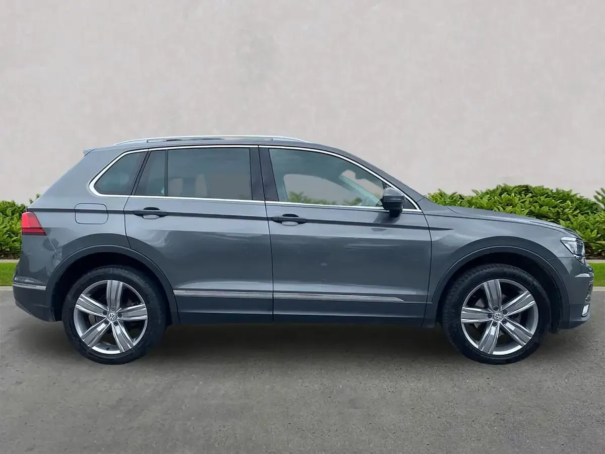 Used VW Tiguan SEL 147 HP (108 kW) 2016 Grey SUV