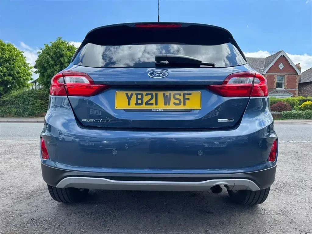 Używany Ford Fiesta Active 125 KM (91 kW) 2021 Niebieski Hatchback