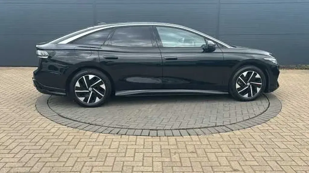 Used VW ID.7 Pro 210 kW (286 HP) 2025 Black Hatchback