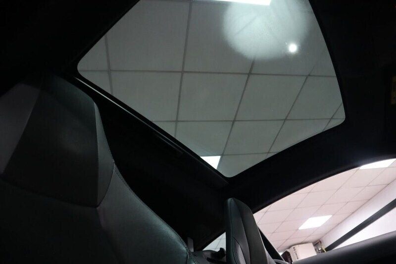 Image 3/4