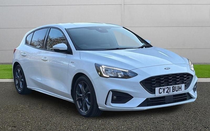 Used Ford Focus ST-Line 125 HP (91 kW) 2021 White Hatchback