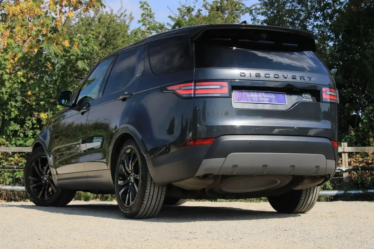 Used Land Rover Discovery 5 HSE 2017 Grey SUV