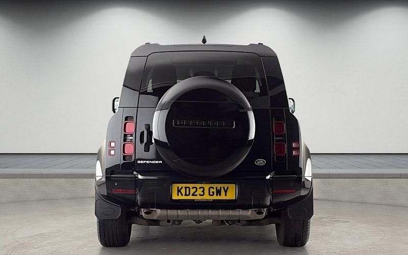 Used Land Rover Defender S 400 HP (294 kW) 2023 Santorini black SUV