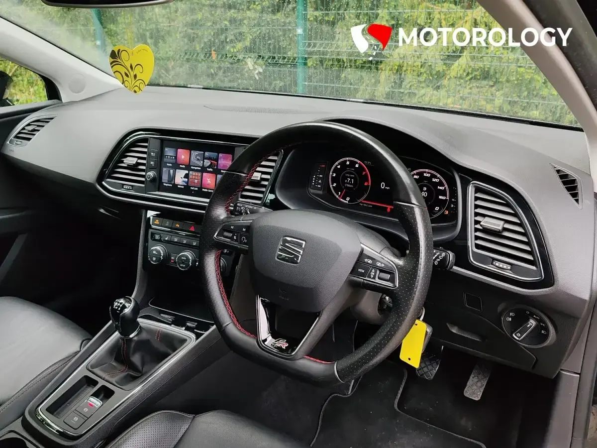 Used Seat Leon FR Sport 130 HP (95 kW) 2019 Black Hatchback