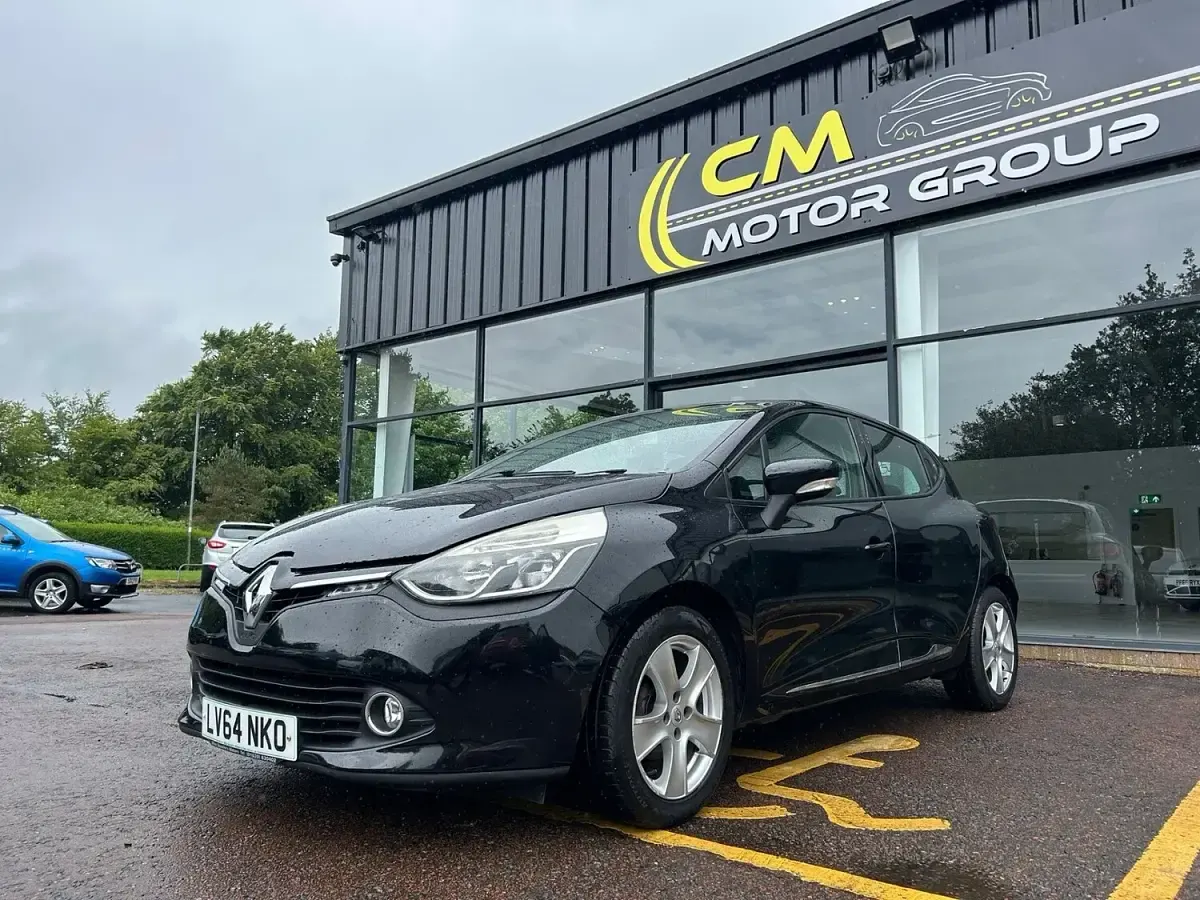 Used Renault Clio Dynamique 75 HP (55 kW) 2014 Black Hatchback