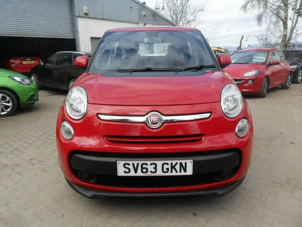Used Fiat 500L Pop Star 95 HP (69 kW) 2013 Red MPV