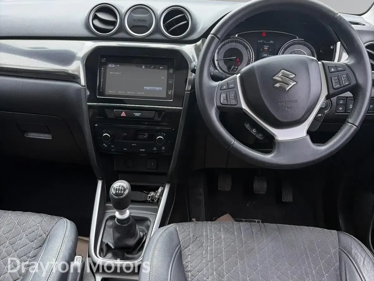 Used Suzuki Vitara SZ5 129 HP (94 kW) 2022 Yellow SUV