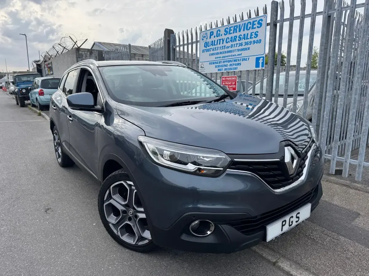 Usado Renault Kadjar Dynamique 110 HP (80 kW) 2017 Cinzento SUV