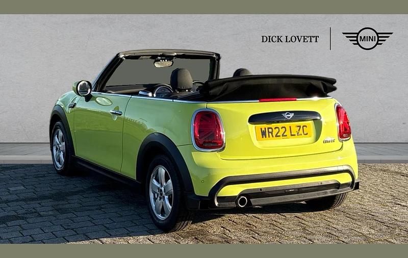 Used Mini Cooper Cabriolet Classic 134 HP (98 kW) 2022 Yellow Cabriolet
