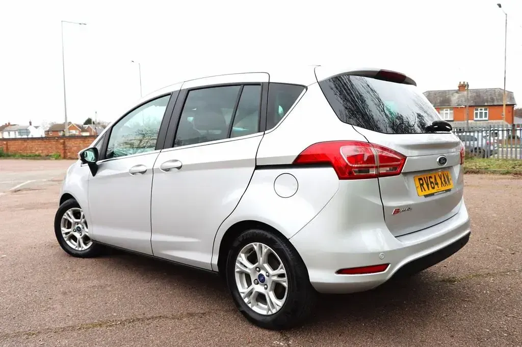 Used Ford B-MAX Zetec 88 HP (64 kW) 2014 Silver MPV