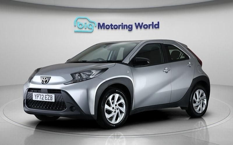 Used Toyota Aygo X PURE 72 HP (52 kW) 2025 SUV