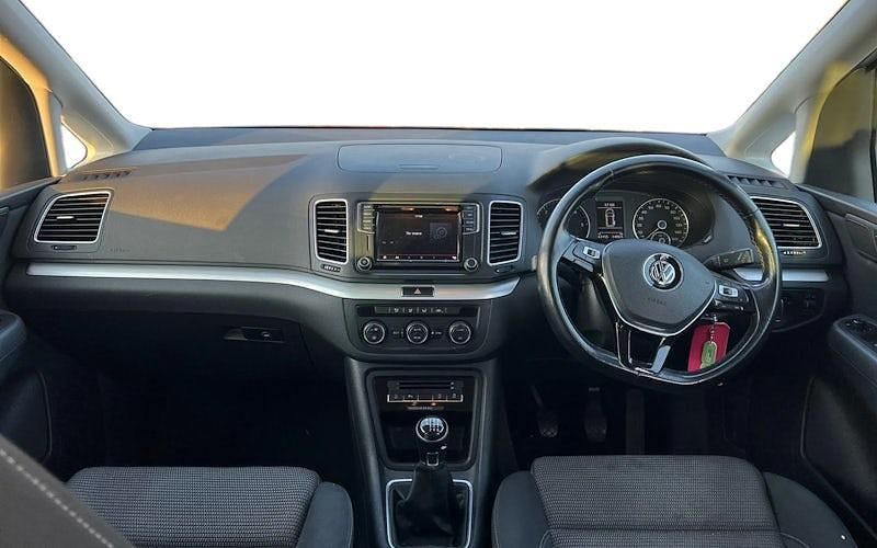 Used VW Sharan SE 150 HP (110 kW) 2017 White MPV
