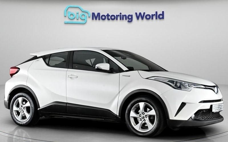 Used Toyota C-HR 122 HP (89 kW) 2019 SUV
