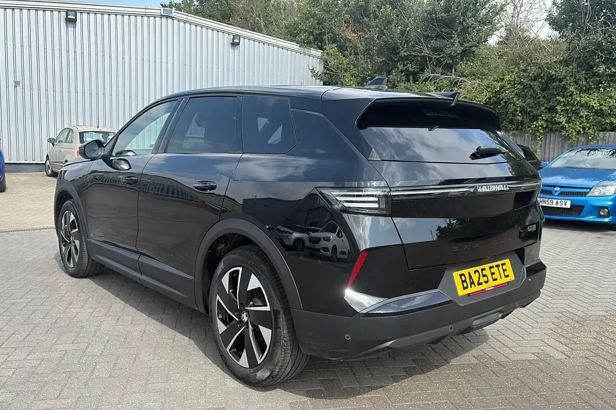 Used Vauxhall Grandland X Ultimate 136 HP (100 kW) 2025 Carbon black SUV