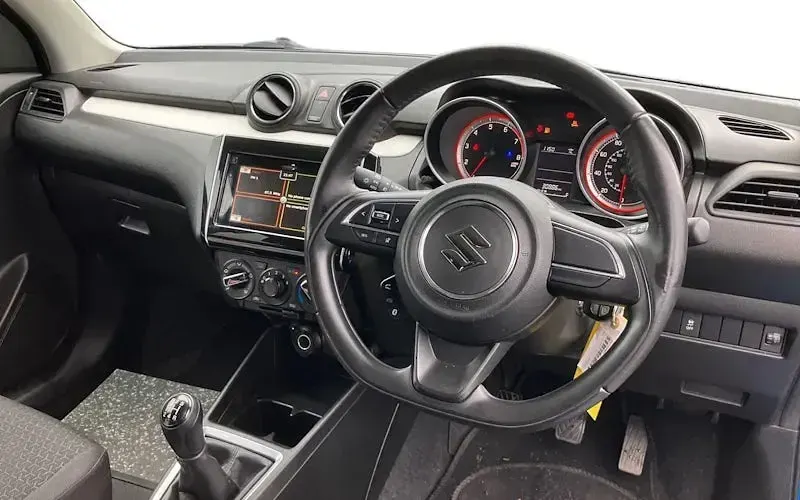 Used Suzuki Swift 90 HP (66 kW) 2019 Blue Hatchback