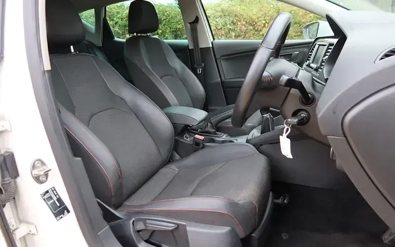 Used Seat Leon FR 150 HP (110 kW) 2014 White Hatchback