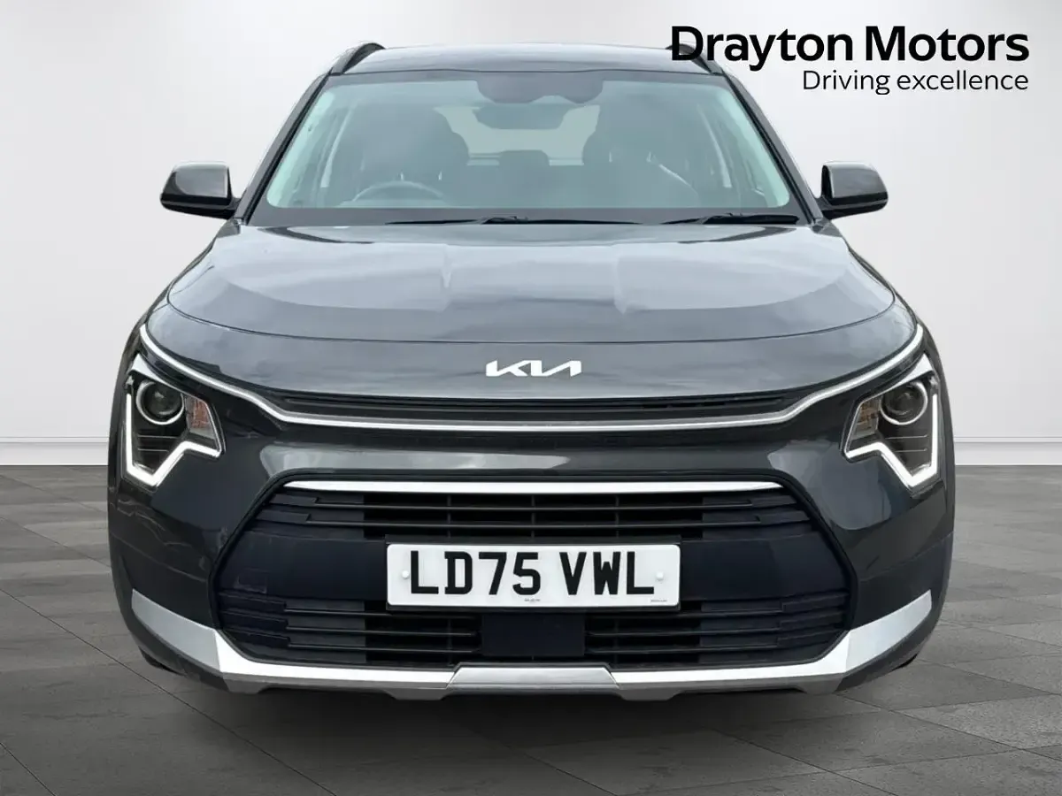 Used Kia Niro 168 HP (123 kW) 2025 Grey SUV