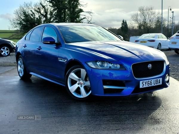 Used Jaguar XF R-Sport 180 HP (132 kW) 2016 Blue Sedan