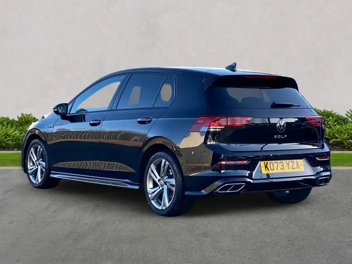 Used VW Golf VIII R-line 150 HP (110 kW) 2024 Black Hatchback
