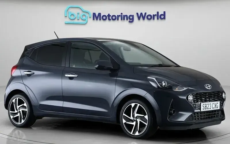 Used Hyundai i10 Premium 67 HP (49 kW) 2023 Hatchback