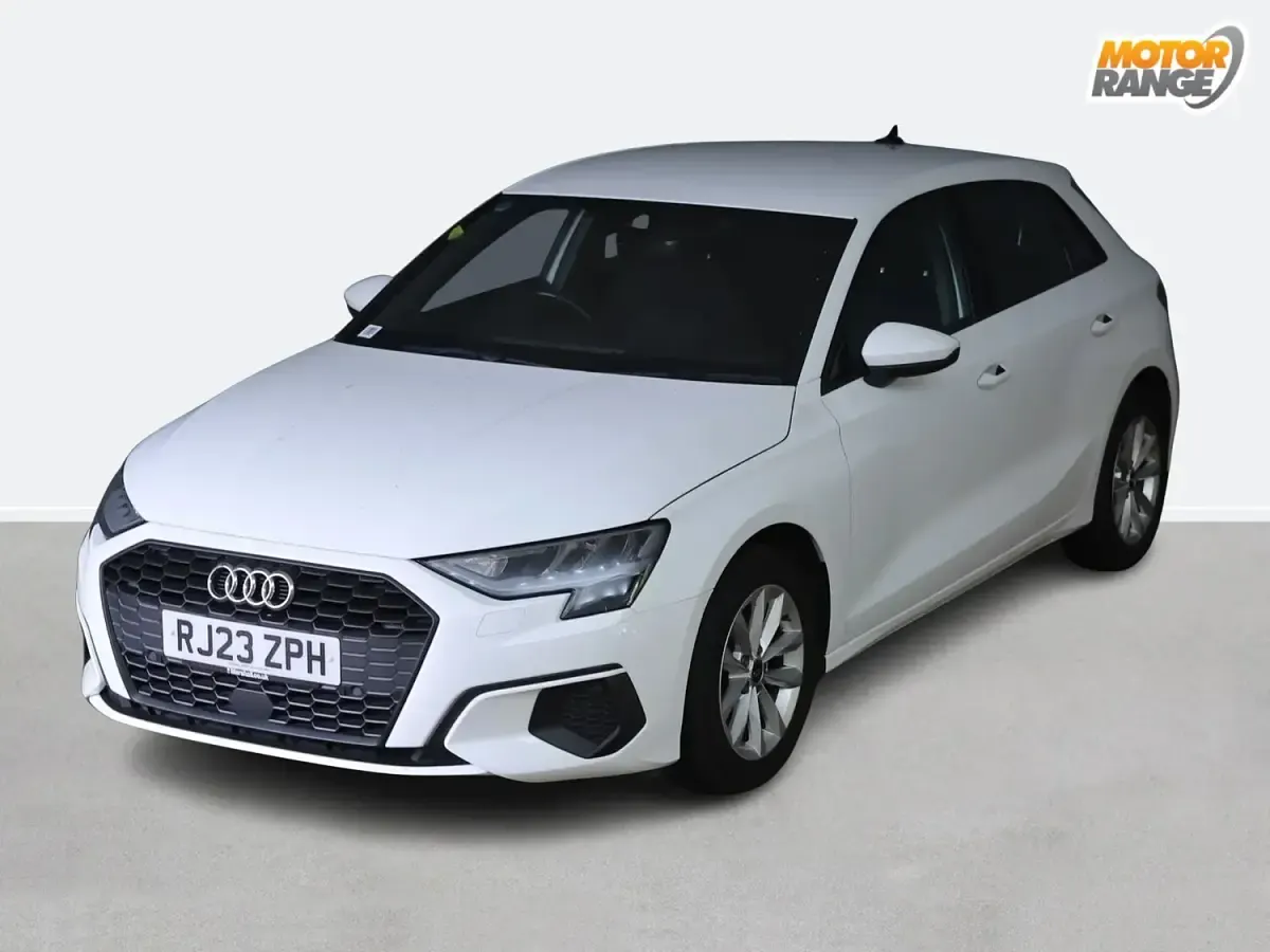 Used Audi A3 Advanced 110 HP (80 kW) 2023 White Sedan