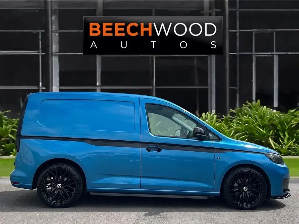 Used VW Caddy S 122 HP (89 kW) 2021 Blue MPV