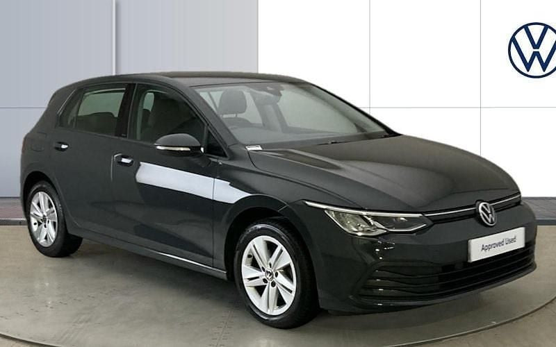 Used 2024 VW Golf VIII Life Hatchback | £13,983 (Good price) - Image 1/4