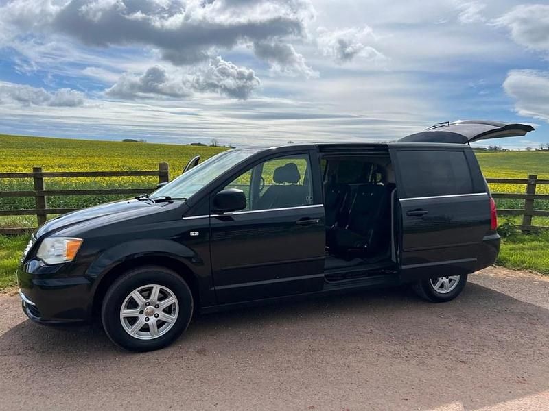 Used Chrysler Grand Voyager 2012 Black MPV