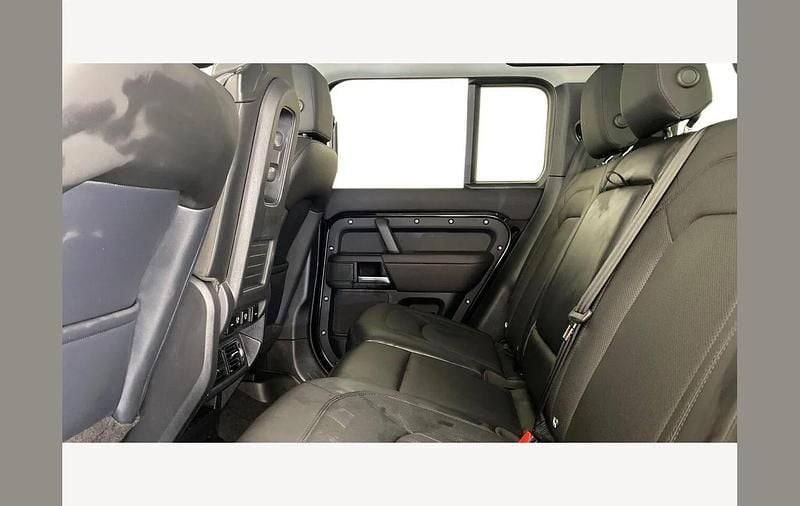 Used Land Rover Defender S 250 HP (183 kW) 2025 Black SUV