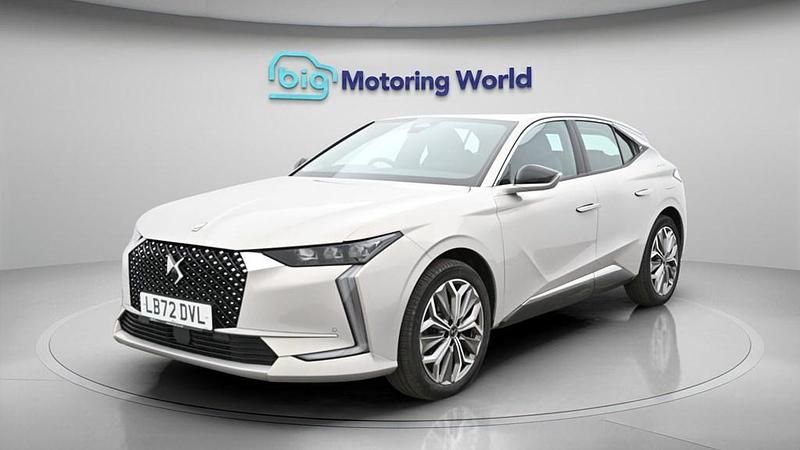 Used DS Automobiles DS4 Trocadero 225 HP (165 kW) 2022 White SUV