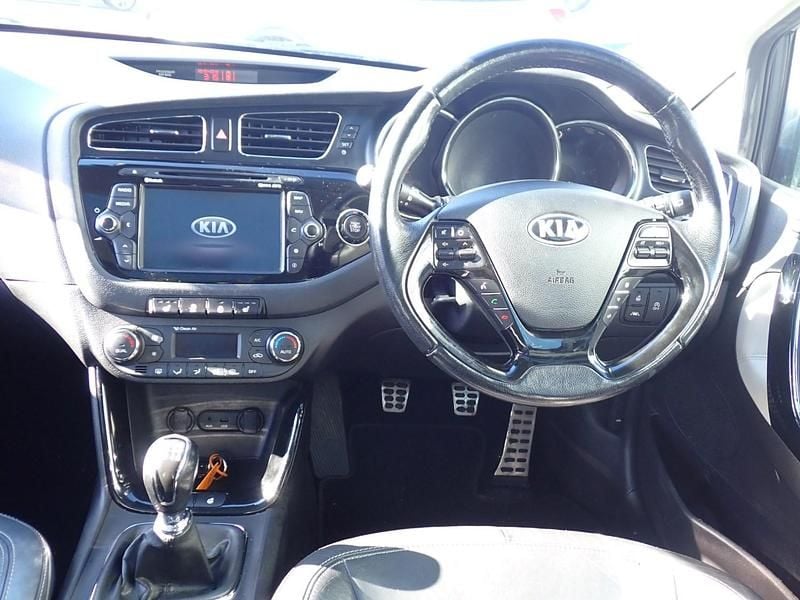 Used Kia Ceed 2013 Silver Hatchback