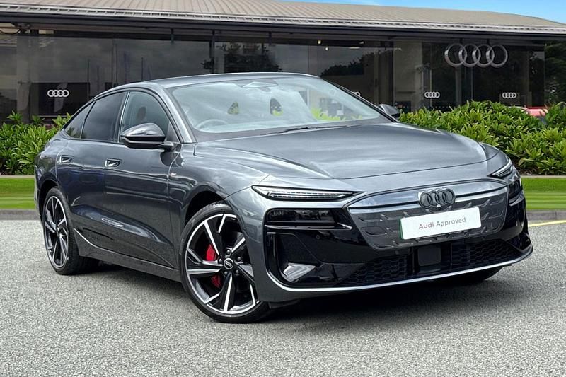 Grey Used 2025 Audi e-tron Performance SUV | £59,650 - Image 1/4