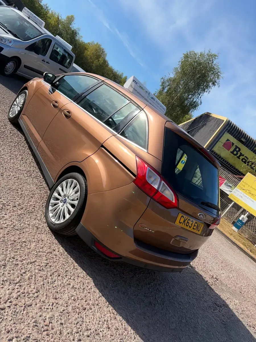 Used Ford Grand C-Max Titanium 140 HP (102 kW) 2013 Brown MPV
