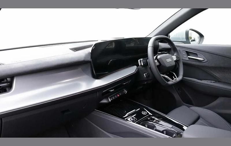 Ny Audi Q3 S-Line 147 HK (108 kW) 2026 Grå SUV