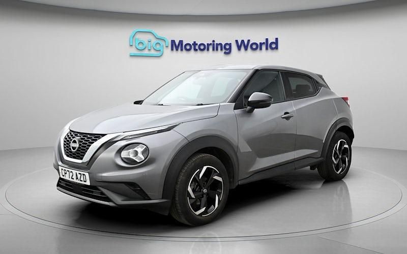 Used Nissan Juke N-Connecta 114 HP (83 kW) 2023 Grey SUV