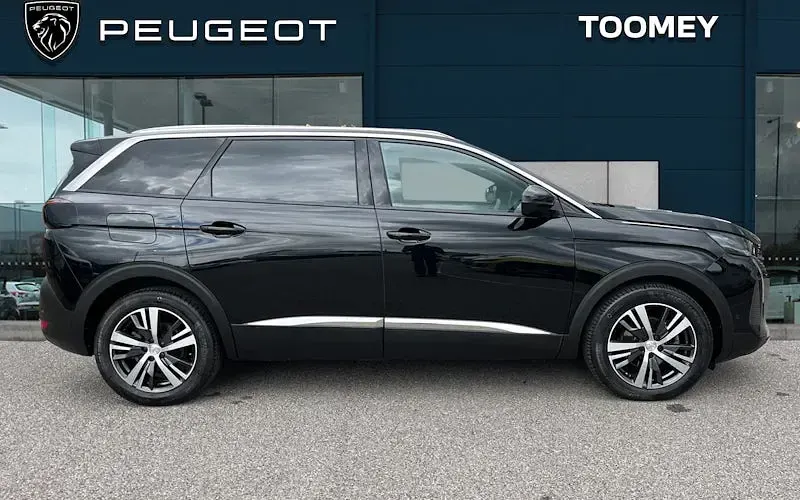 Used Peugeot 5008 Allure+ 131 HP (96 kW) 2023 Black SUV