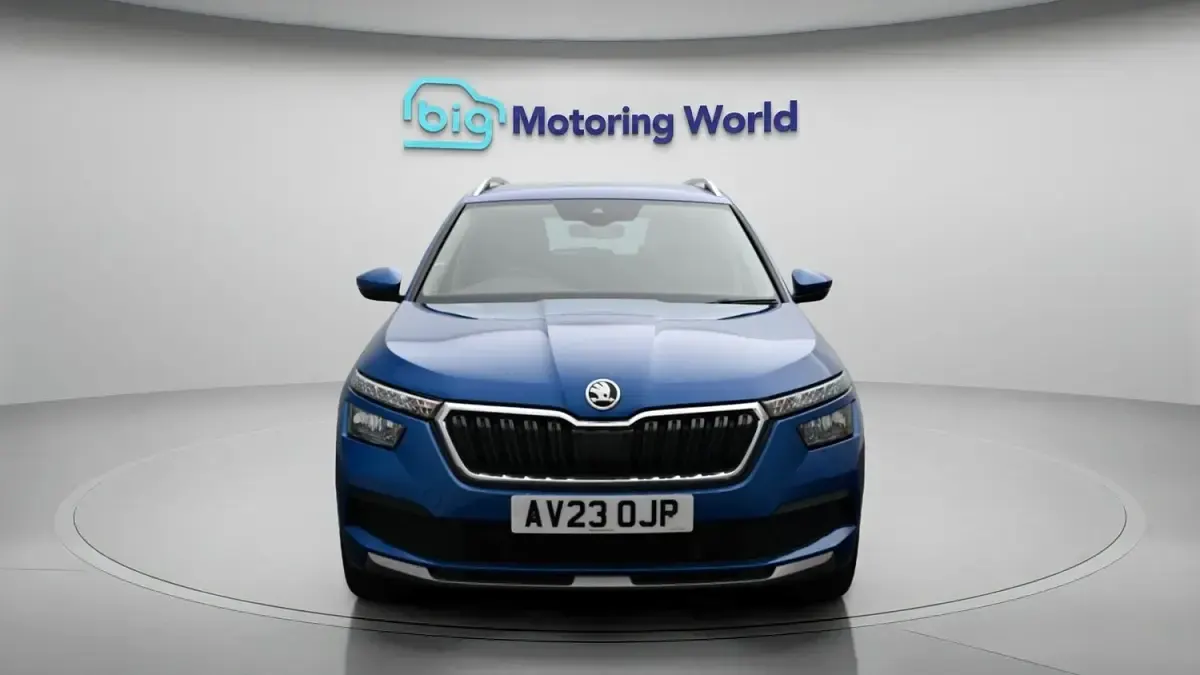 Used Skoda Kamiq SE L Executive 109 HP (80 kW) 2023 Blue SUV